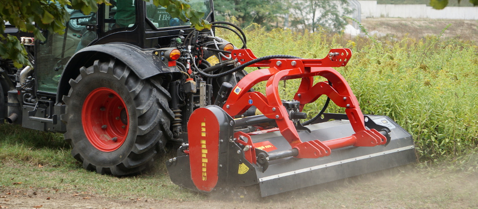 The mulcher classic with wide side displacement