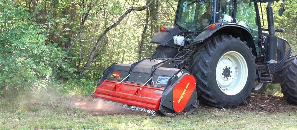 Forstwirtschaft: für die Pflege von Wäldern und Waldwegen, Strom- und Gasleitungen, für die Säuberung nach der Holzernte, für das Errichten von Brandschutzstreifen 