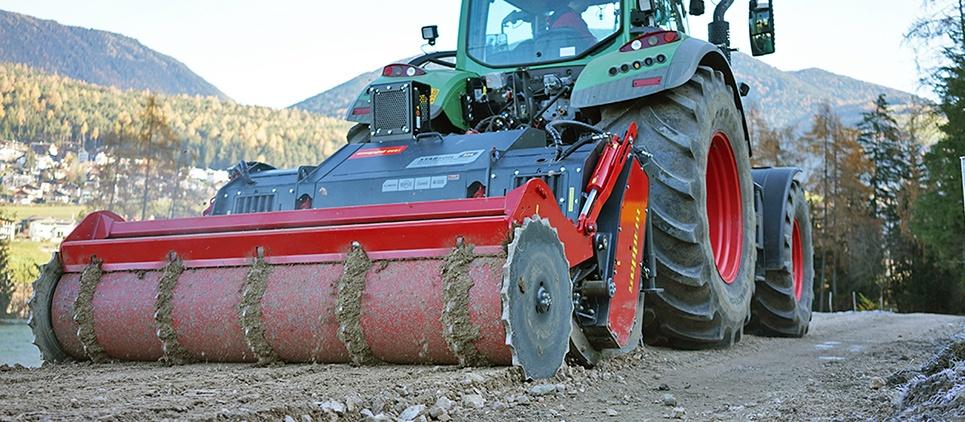 Die SEPPI Rodungsfräse STARSOIL ist ein Forstmulcher, Steinbrecher und Bodenfräsen in Einem.