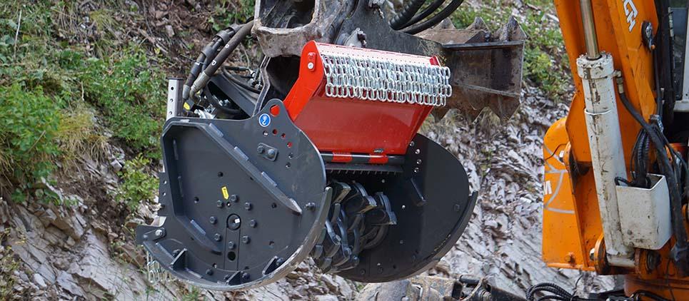 Leggera trinciatrice forestale per escavatori 5 - 10 t